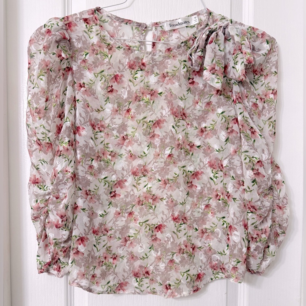 Trendmates pink sheer floral puff rouching sleeve size M
